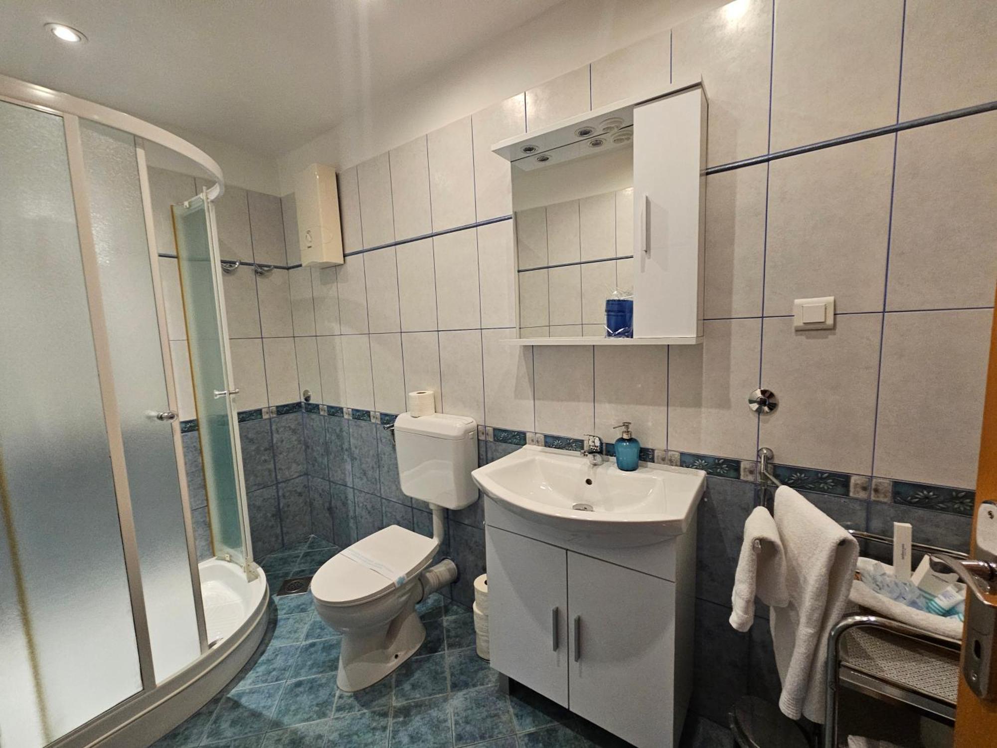 Apartman Star โนวีวีโนดอลสกี ภายนอก รูปภาพ